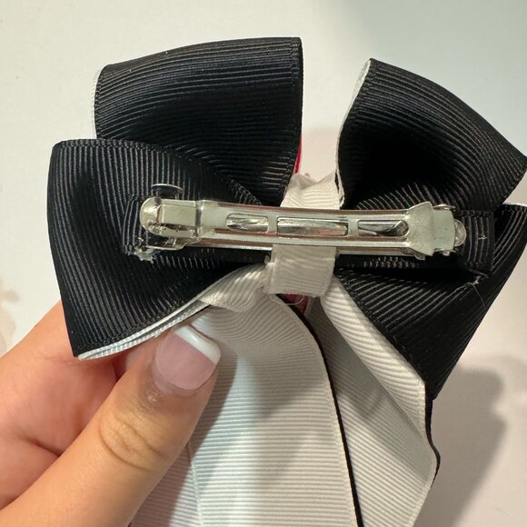 Belle & Bow Equestrian Guccie Show Bows - Picture 3 of 3